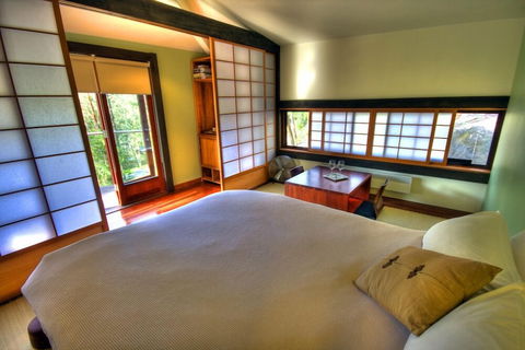 Qdos Arts - Accommodation Search 1
