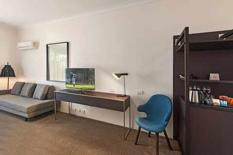 CKS Sydney Airport Hotel - Accommodation Search 4