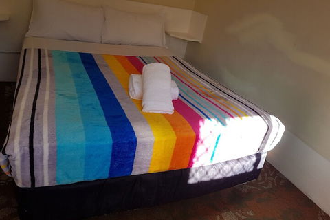 El Lago Waters Tourist Park - Accommodation Search 6