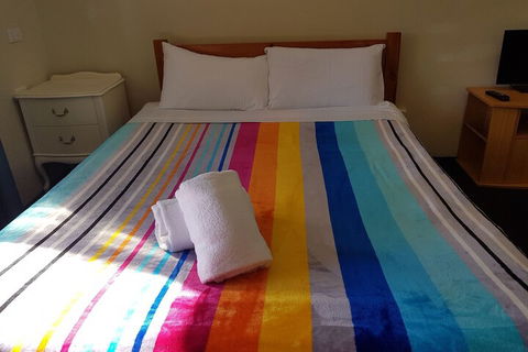 El Lago Waters Tourist Park - Accommodation Search 3
