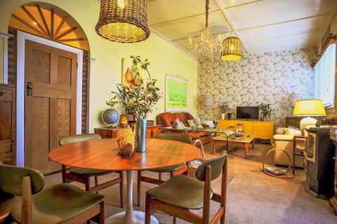 Cromwell House - Accommodation Search 4