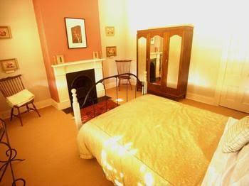 Cromwell House - Accommodation Search 0