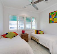 Azure Waters - Accommodation Search