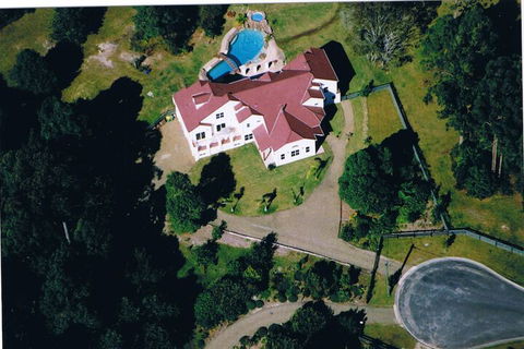 Kingfishers Manor - Accommodation Search 3
