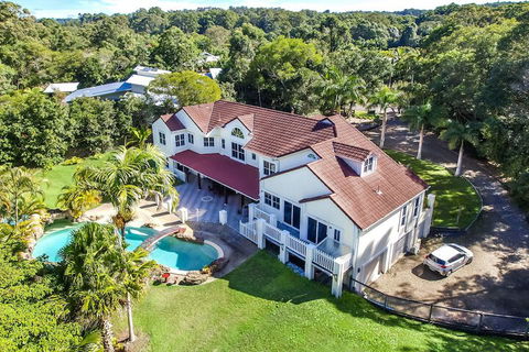 Kingfishers Manor - Accommodation Search 2