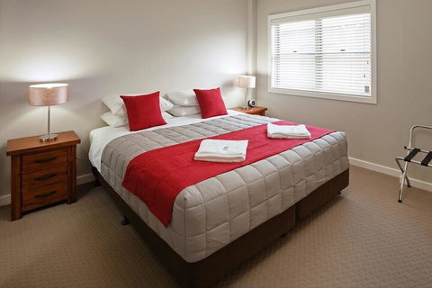 Hamilton On Everton - Accommodation Search 6