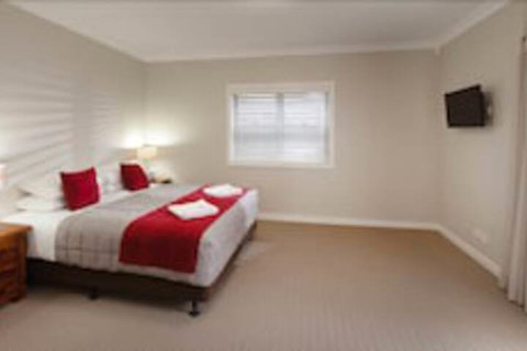 Hamilton On Everton - Accommodation Search 1