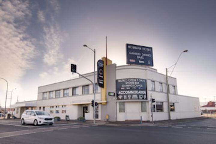 Mowbray TAS Accommodation Search