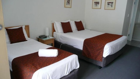 Taft Motor Inn - Accommodation Search 5
