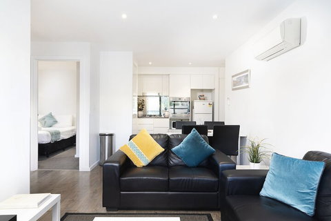 RNR Serviced Apartments North Melbourne - Accommodation Search 5