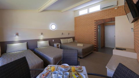 Tenterfield Motor Inn - Accommodation Search 6
