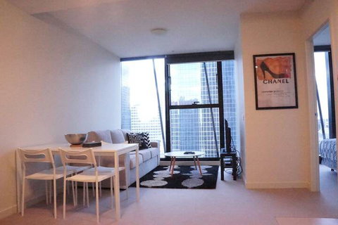 DreamHost Apartments At Collins - Accommodation Search 6