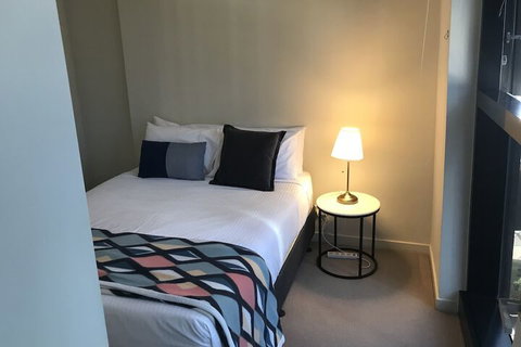DreamHost Apartments At Collins - Accommodation Search 4