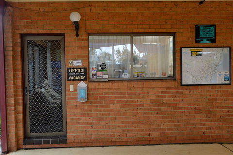 Sapphire Palms Motel - Accommodation Search 1