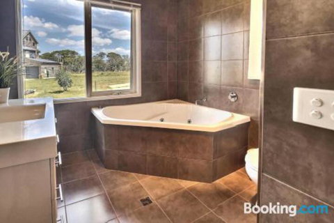 Alpine Edge - Accommodation Search 4