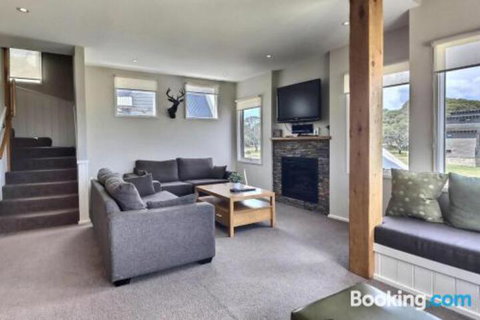 Alpine Edge - Accommodation Search 6