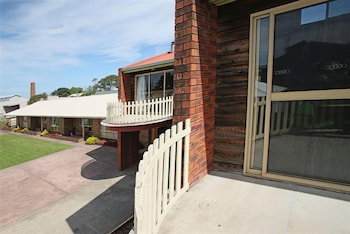 Apollo Bay Backpackers Lodge - Accommodation Search 0