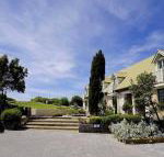 Caledonian Inn - Accommodation Search