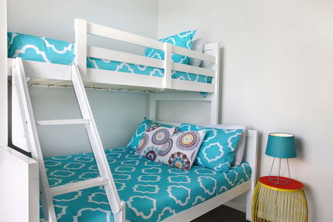 Seaview Sunset Holiday Apartments - Accommodation Search 1