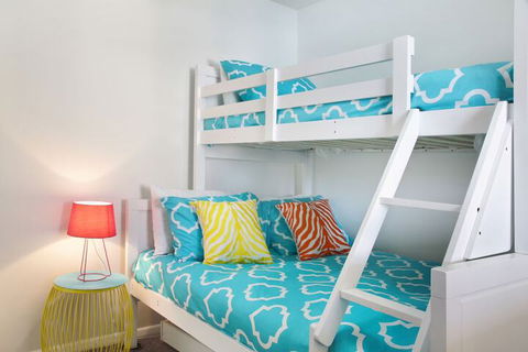 Seaview Sunset Holiday Apartments - Accommodation Search 4
