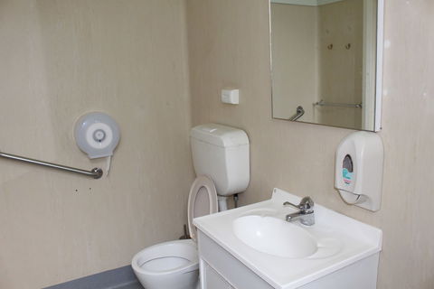 SJ Hostel - Accommodation Search 6