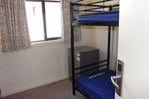 SJ Hostel - Accommodation Search 4