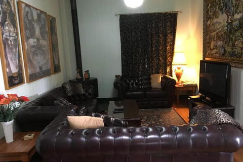 Pitstop Lodge Guesthouse B & B - Accommodation Search 7