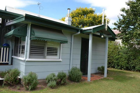 Pitstop Lodge Guesthouse B & B - Accommodation Search 4