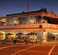 The Golden City Hotel - Accommodation Search