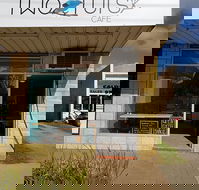 Two Tui's Cafe - Accommodation Search