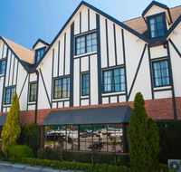 Westminster at Albury Manor House - Accommodation Search