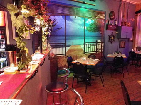 Izzys Restaurant Bar And Grill - Accommodation Search 0