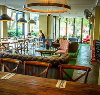 Simple  Irresistible Thai Restaurant - Accommodation Search