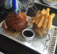 Cafe Loftus - Accommodation Search