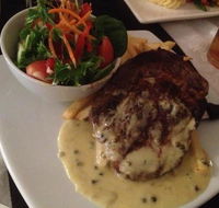 Bowning Hotel Dining Room - Accommodation Search