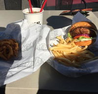 Carl's Jr. - Accommodation Search
