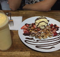 Clyde Treats Petite Yum - Accommodation Search