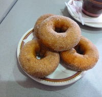 Donut King - Accommodation Search
