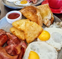 Caph's Restaurant  Cafe Bar - Accommodation Search
