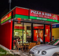 Pizza And Ribs On The Run - Accommodation Search
