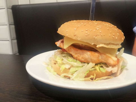 Base N'Burger - Accommodation Search 0