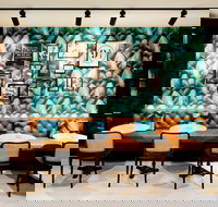 Bouquiniste - Accommodation Search