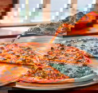 Mack Daddy's New York Slice - Accommodation Search