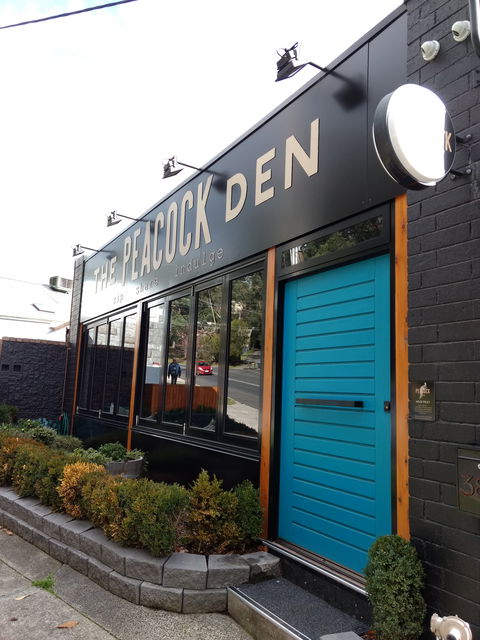 The Peacock Den - Accommodation Search 0