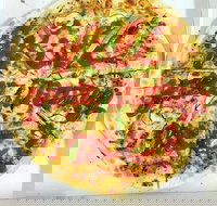 Pizza vs Burger - Accommodation Search