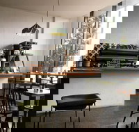 The Retreat Hotel - Accommodation Search