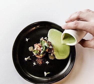 Highline Restaurant - Accommodation Search 5