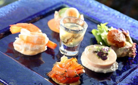 LakeFront Bistro - Accommodation Search 1
