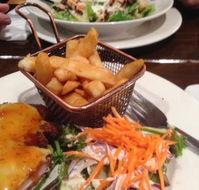 Three Little Pigs Tavern - Accommodation Search