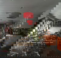 Busy Bee Takeaway  Cafe - Accommodation Search